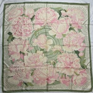 Hermès Les Pivoines Silk Scarf